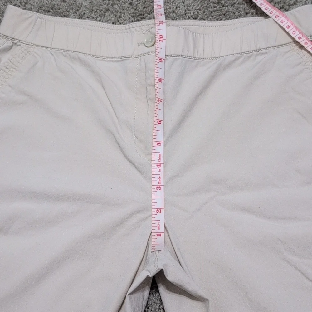 Chicos Pull On Khaki Straight Leg‎ Ankle Or Cropped Pants Size 1(8) Lightweight